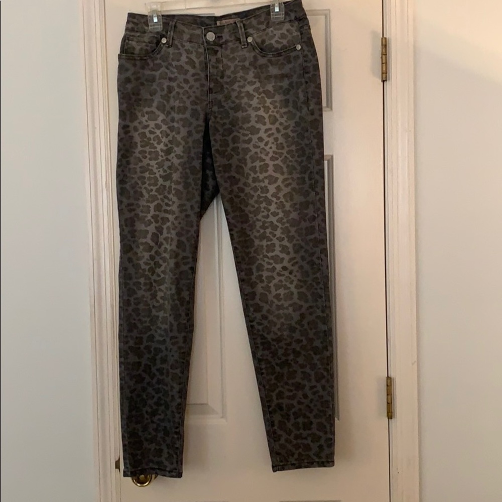 Leopard print jeans